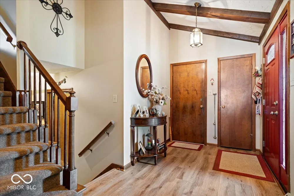 850 W Oakwood Drive Greenwood, IN 46142