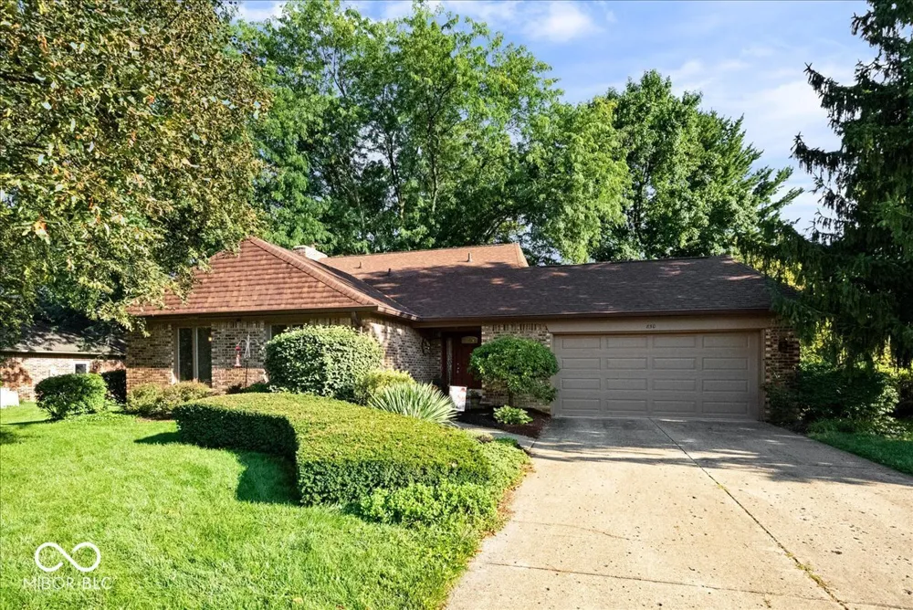 850 W Oakwood Drive Greenwood, IN 46142