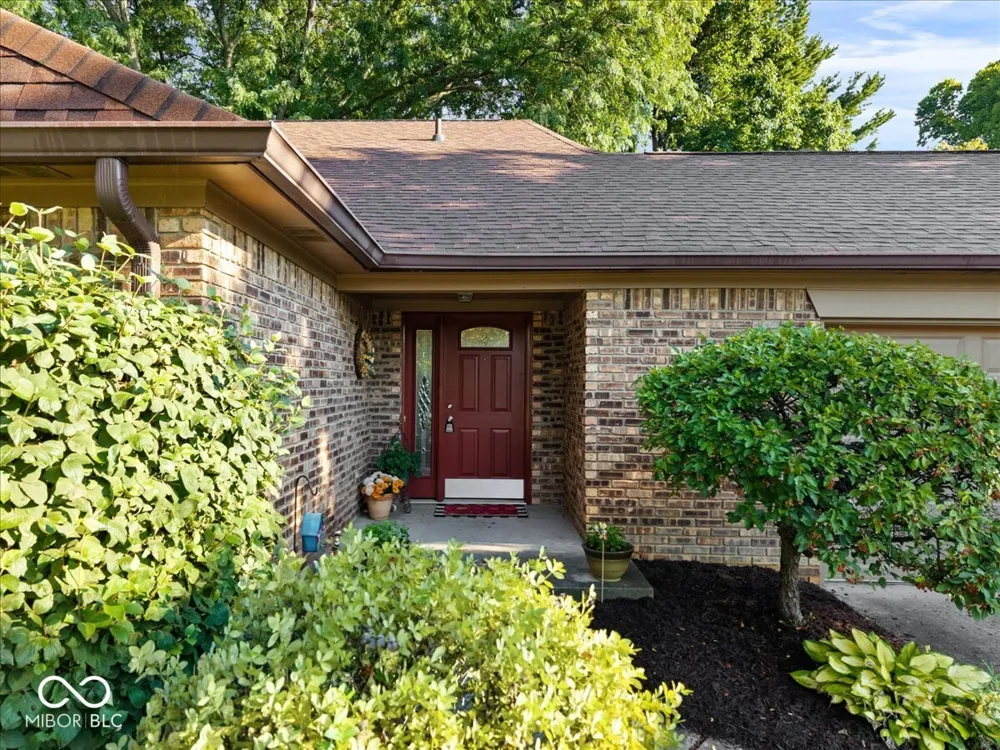 850 W Oakwood Drive Greenwood, IN 46142