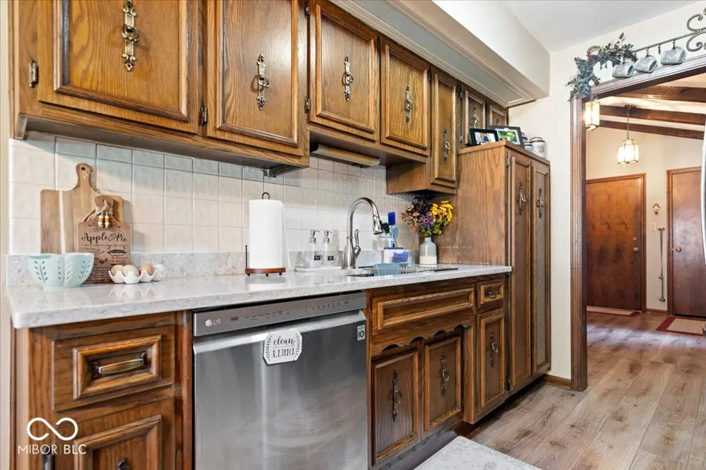 850 W Oakwood Drive Greenwood, IN 46142