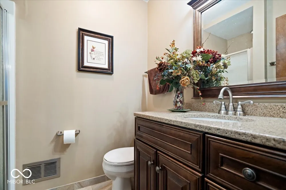 850 W Oakwood Drive Greenwood, IN 46142