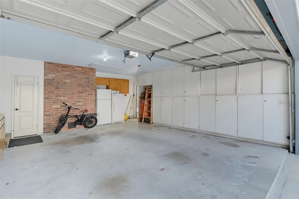 1223 Old Homestead Seguin, TX 78155