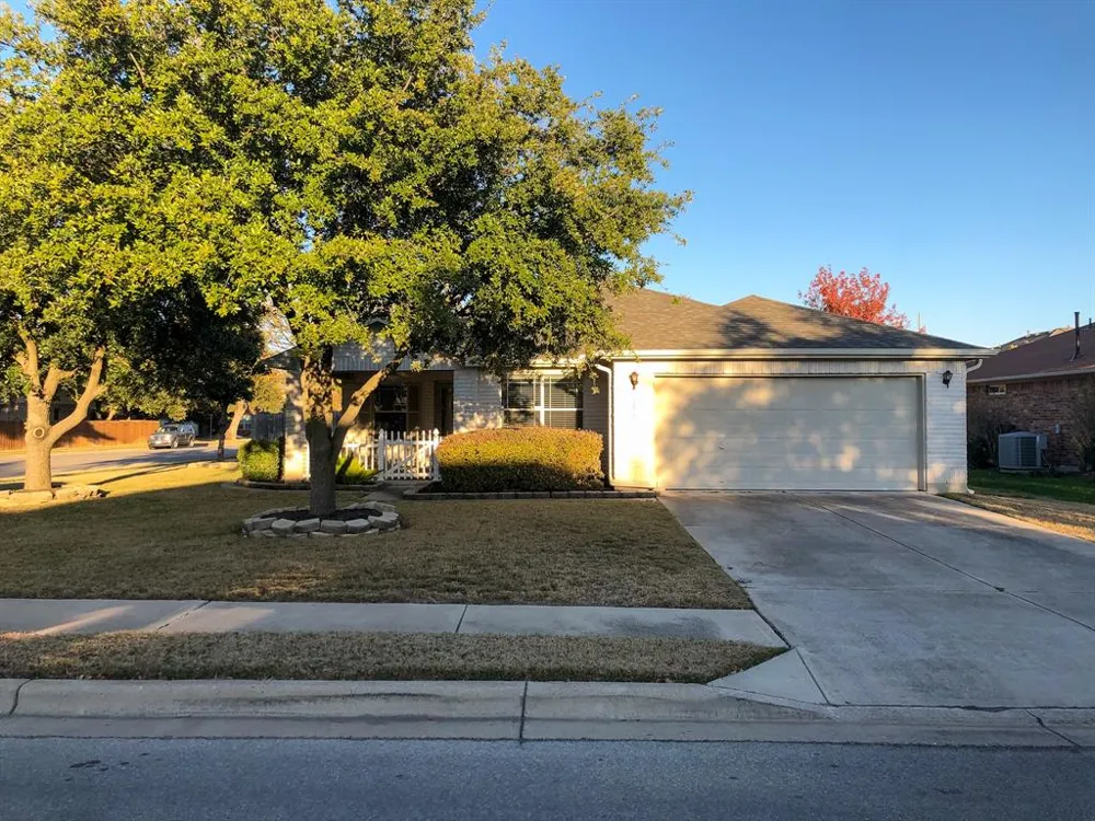 2100 Mir Woods Drive Leander, TX 78641