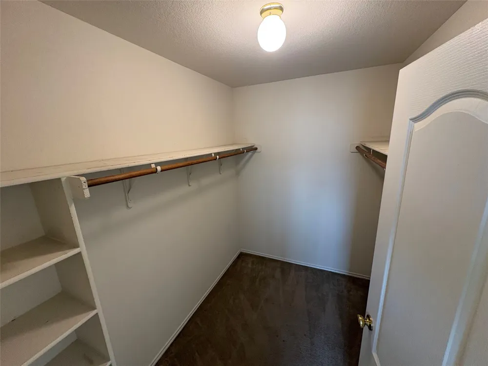 2100 Mir Woods Drive Leander, TX 78641