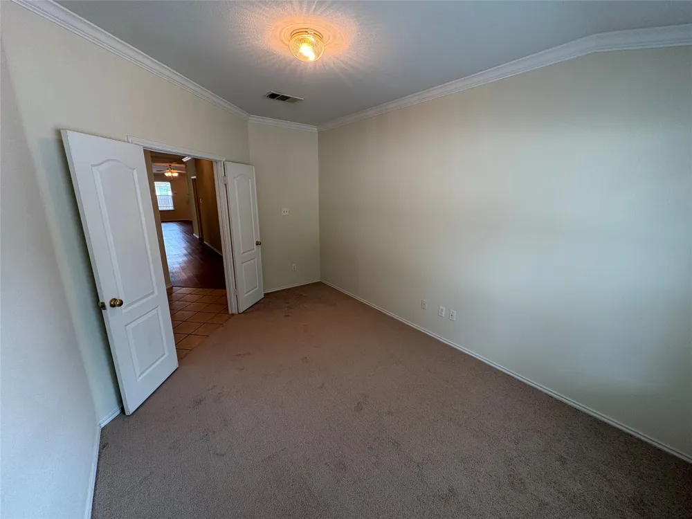 2100 Mir Woods Drive Leander, TX 78641