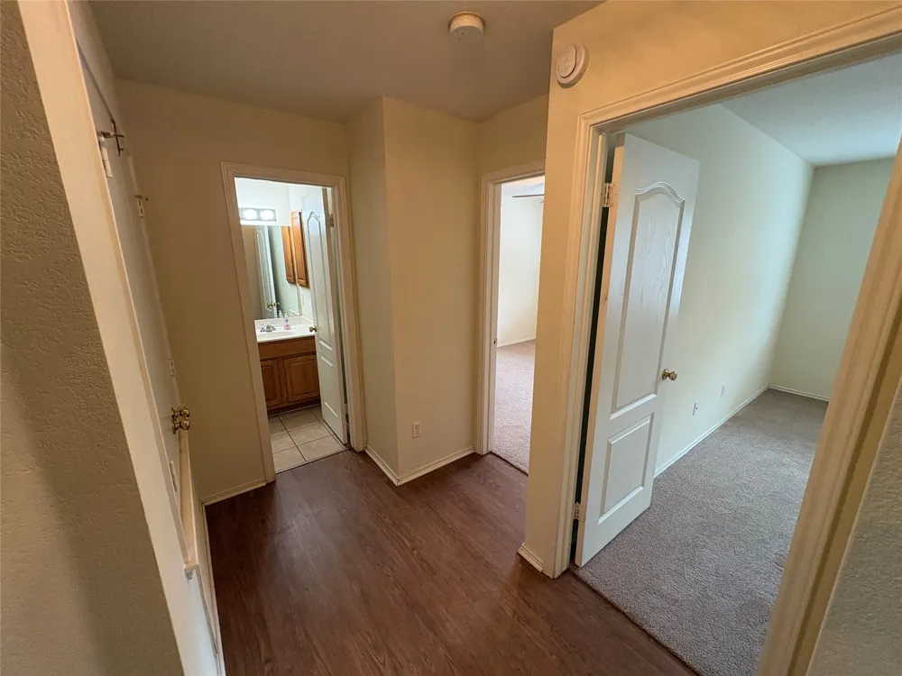 2100 Mir Woods Drive Leander, TX 78641