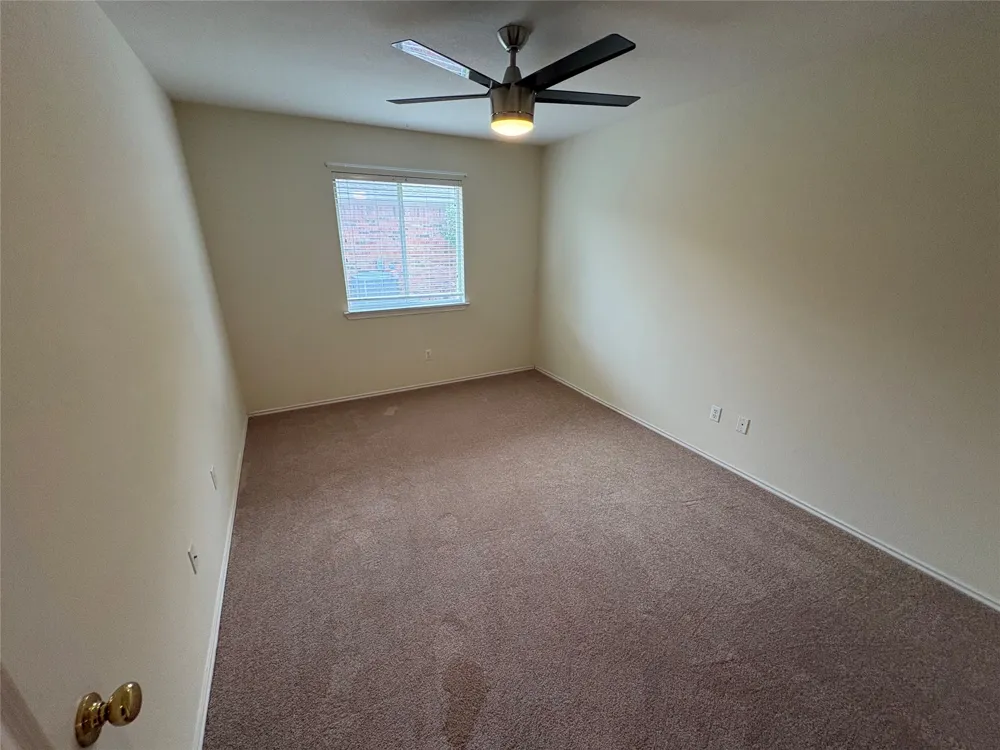 2100 Mir Woods Drive Leander, TX 78641