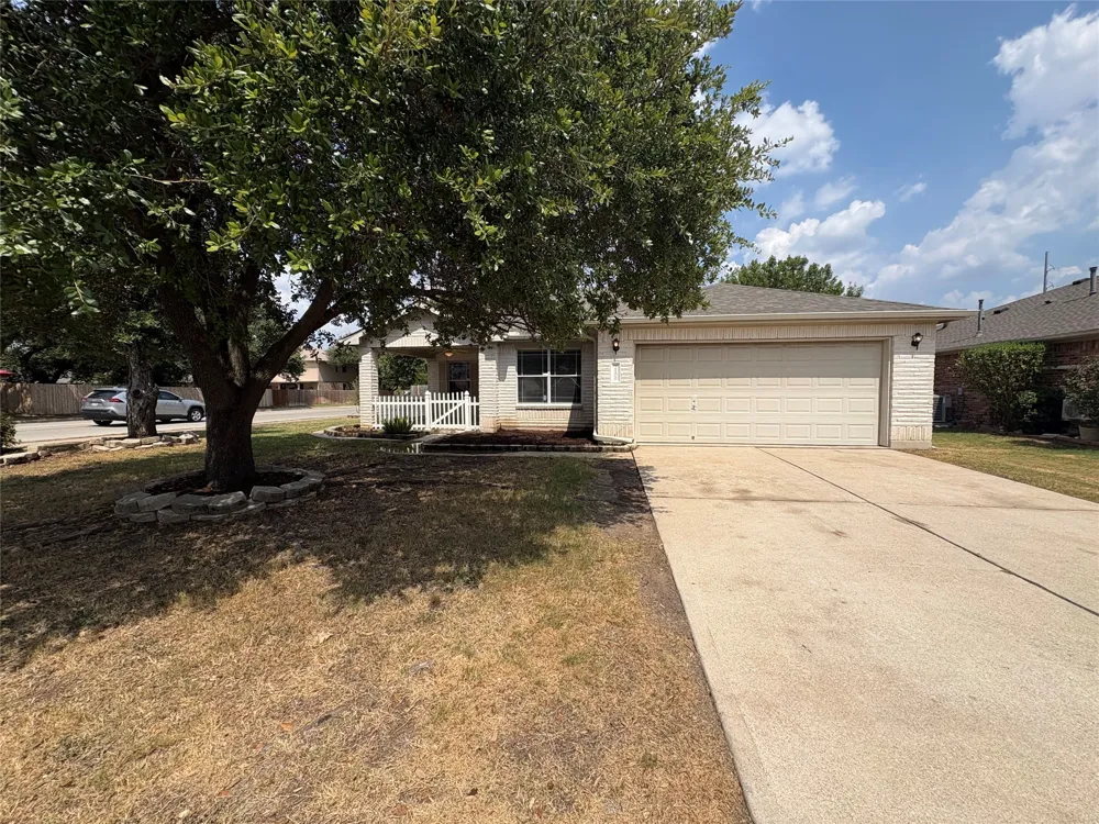 2100 Mir Woods Drive Leander, TX 78641