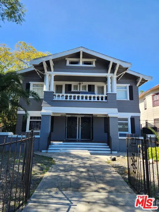 4207 S Flower Street Los Angeles, CA 90037