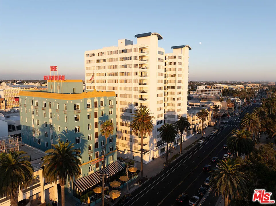 1431 Ocean Avenue #1205 Santa Monica, CA 90401