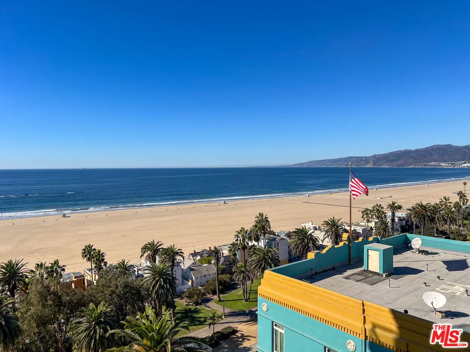 1431 Ocean Avenue #1205 Santa Monica, CA 90401
