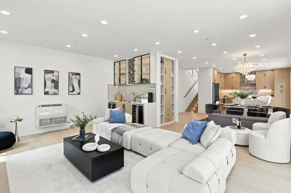 598 Madrone Avenue Sunnyvale, CA 94085