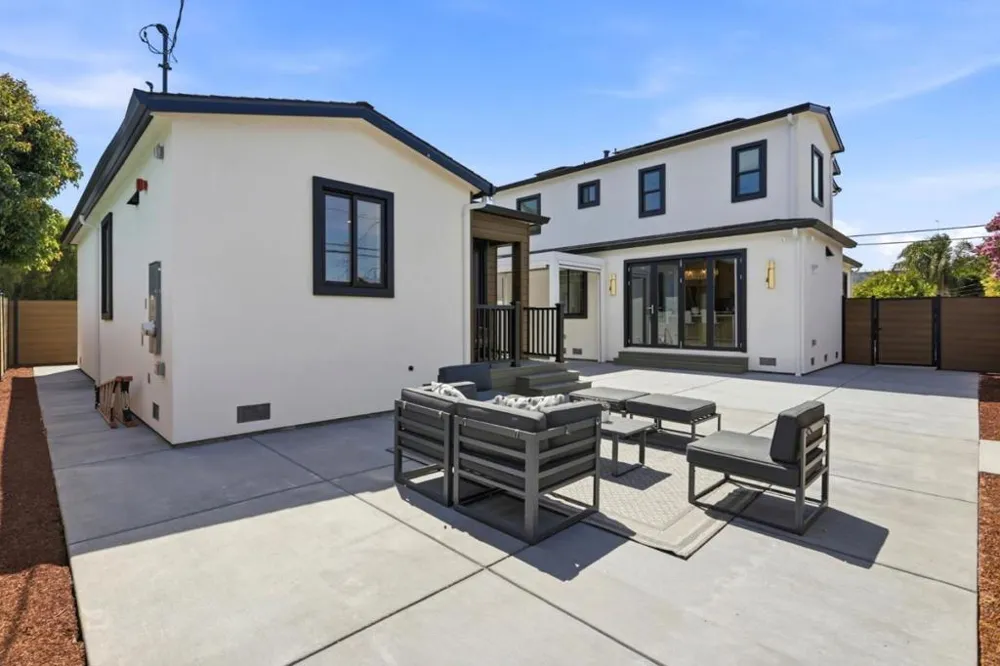 598 Madrone Avenue Sunnyvale, CA 94085