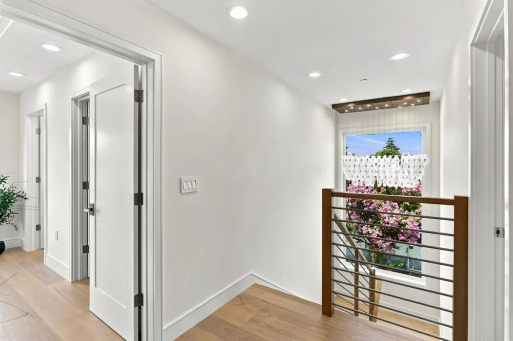 598 Madrone Avenue Sunnyvale, CA 94085