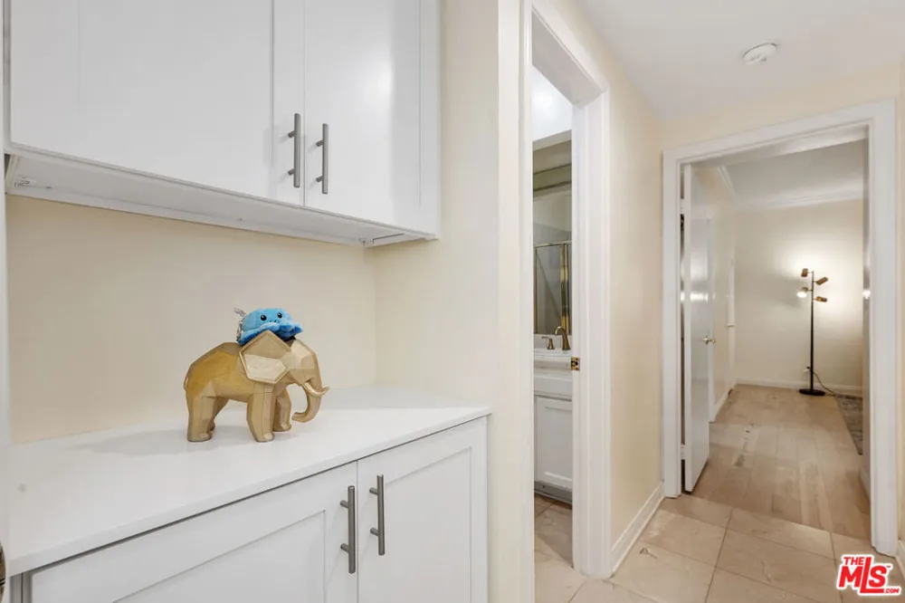 1375 Kelton Avenue #104 Los Angeles, CA 90024