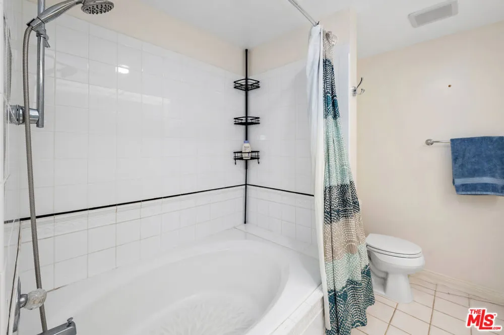 1375 Kelton Avenue #104 Los Angeles, CA 90024