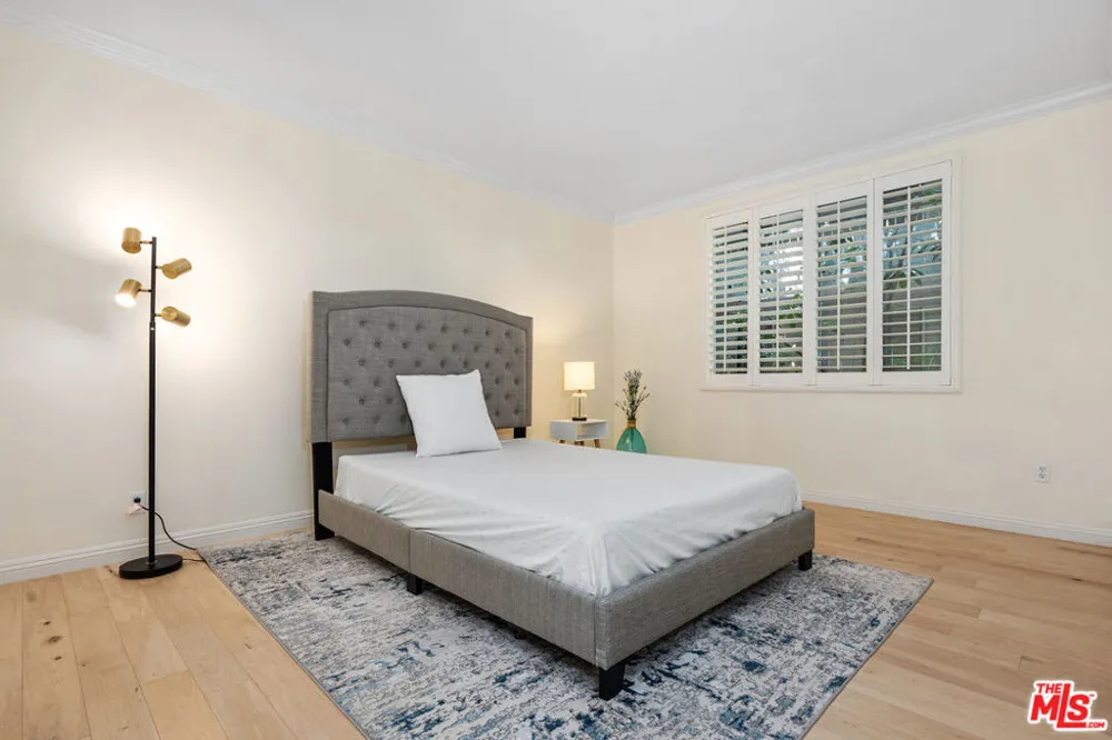 1375 Kelton Avenue #104 Los Angeles, CA 90024