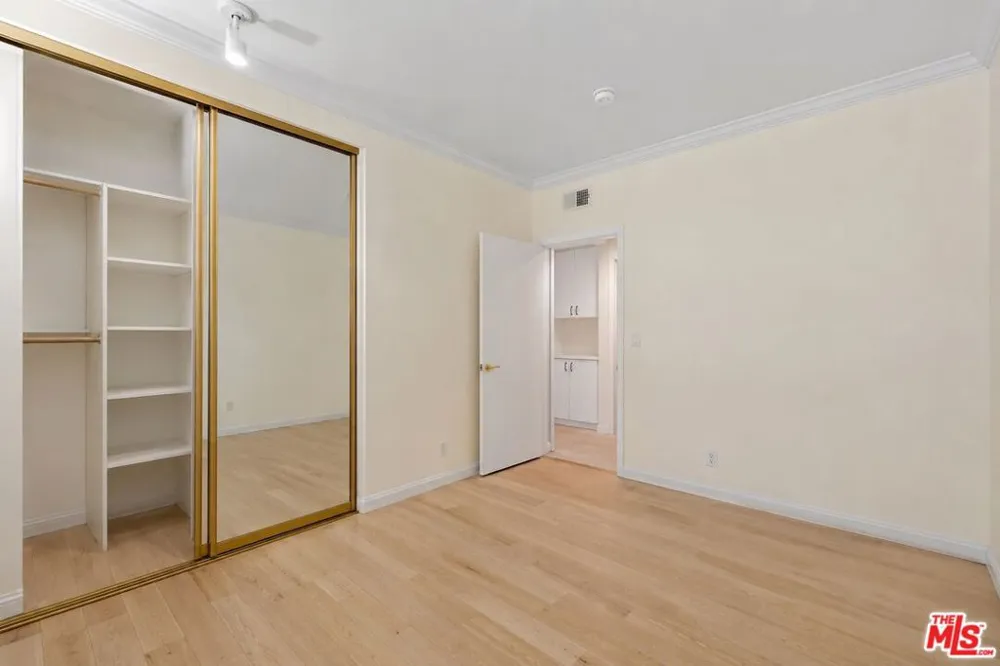 1375 Kelton Avenue #104 Los Angeles, CA 90024