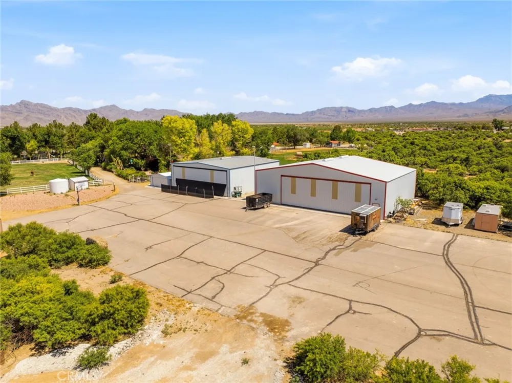 2500 Kingston Road Baker, CA 92309