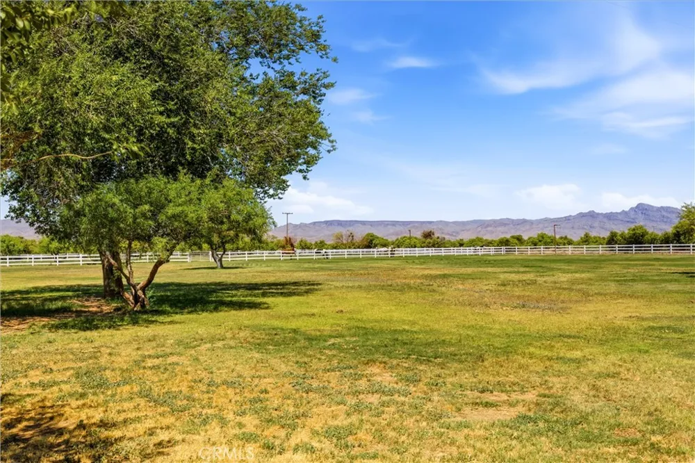 2500 Kingston Road Baker, CA 92309