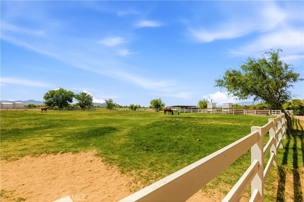 2500 Kingston Road Baker, CA 92309