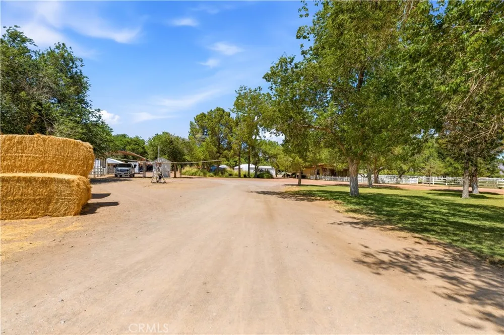 2500 Kingston Road Baker, CA 92309