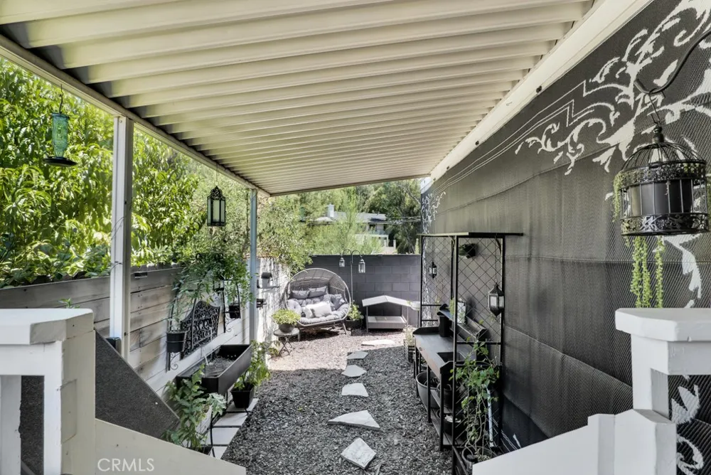 23777 Mulholland Highway #4 Calabasas, CA 91302