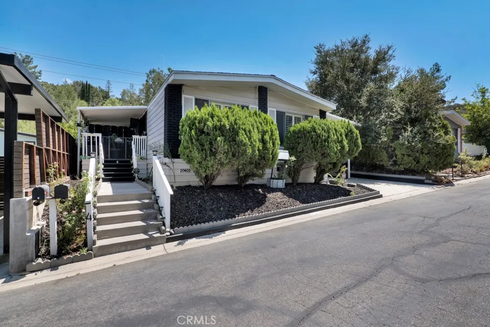 23777 Mulholland Highway #4 Calabasas, CA 91302