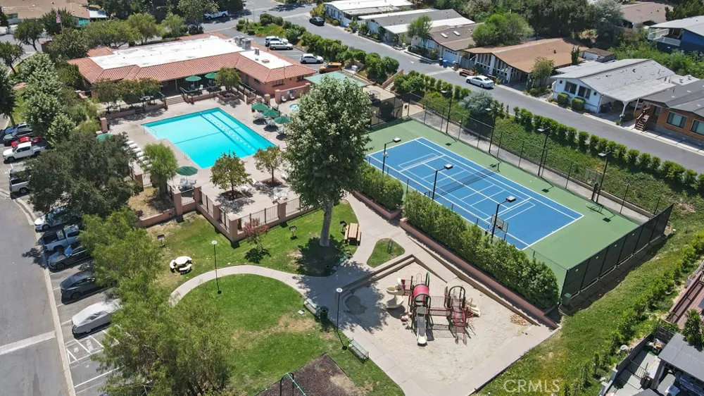 23777 Mulholland Highway #4 Calabasas, CA 91302