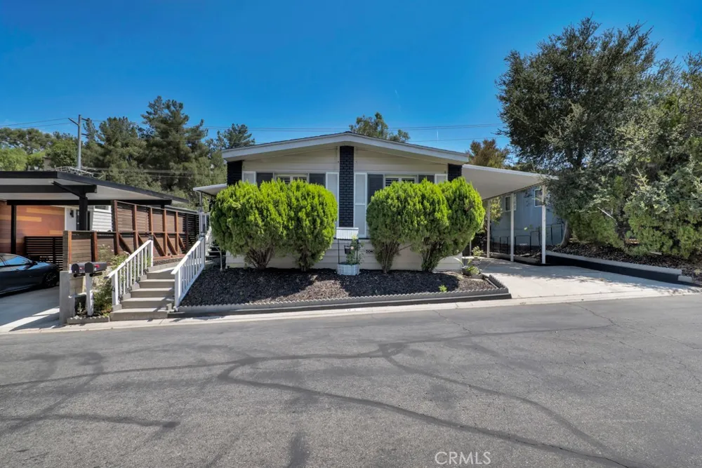 23777 Mulholland Highway #4 Calabasas, CA 91302
