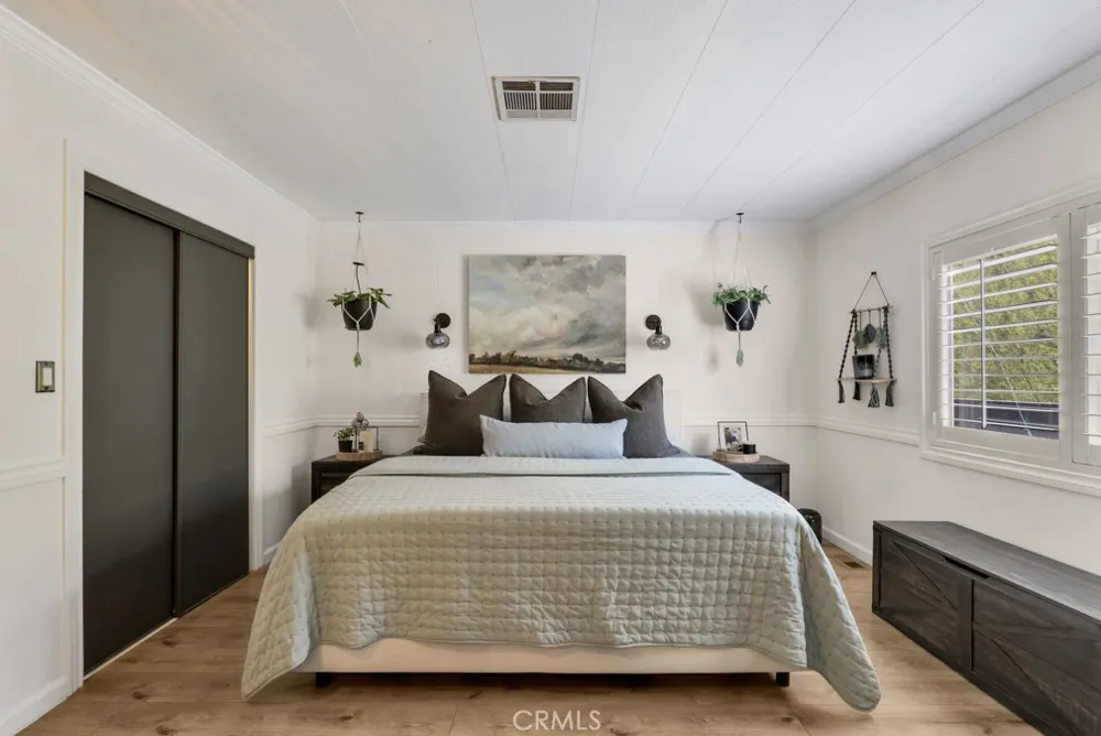 23777 Mulholland Highway #4 Calabasas, CA 91302