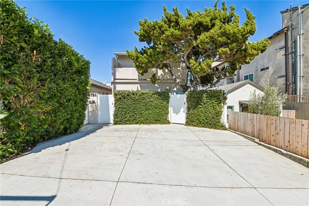 3754 Sawtelle Boulevard Los Angeles, CA 90066