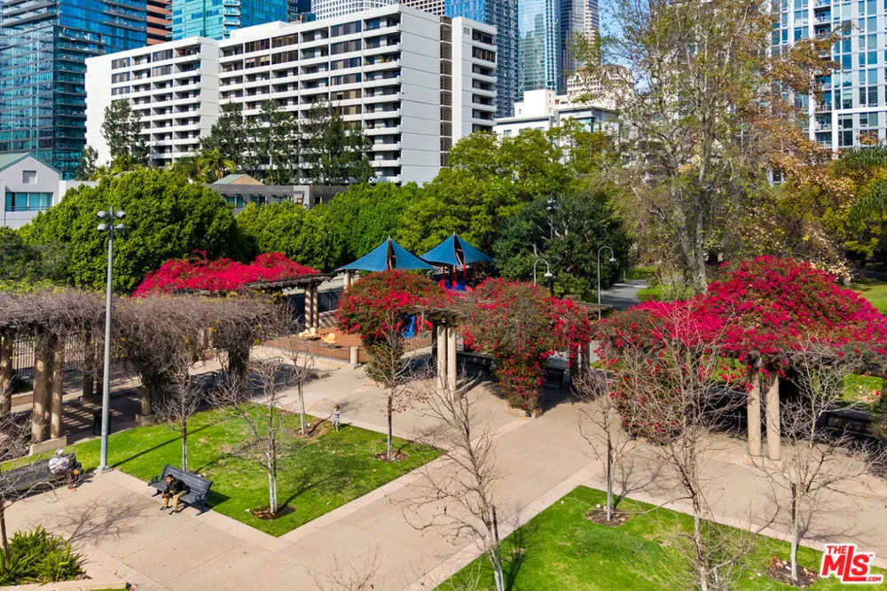 645 W 9th Street #529 Los Angeles, CA 90015