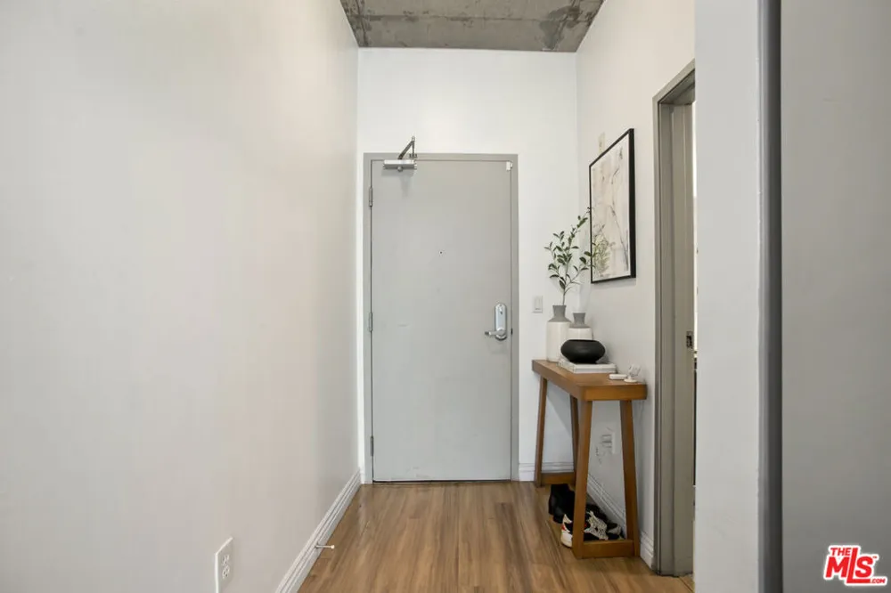645 W 9th Street #529 Los Angeles, CA 90015