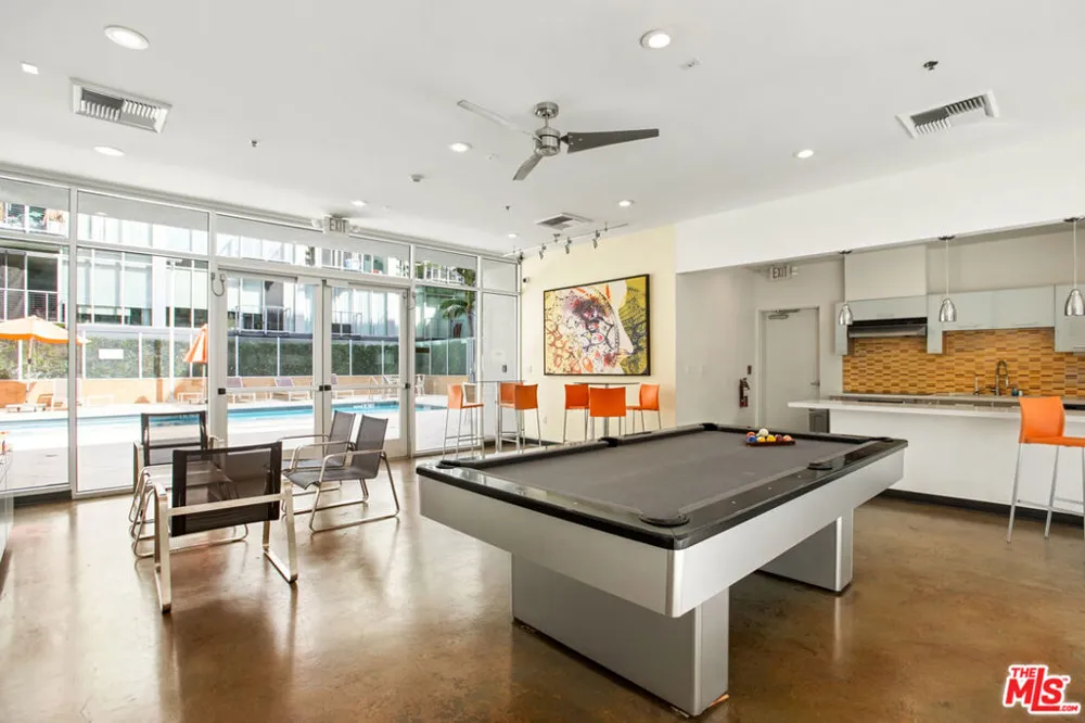 645 W 9th Street #529 Los Angeles, CA 90015