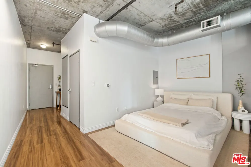 645 W 9th Street #529 Los Angeles, CA 90015