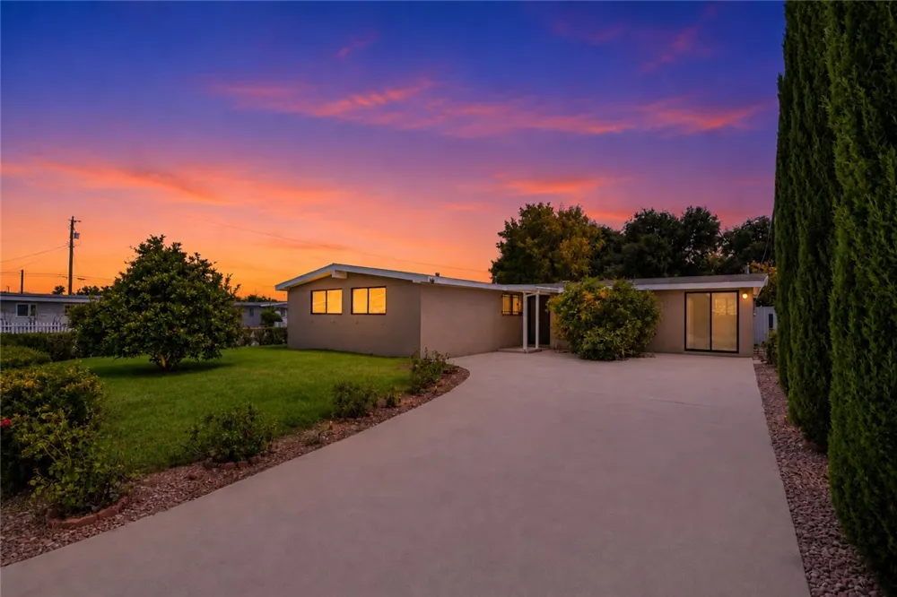11892 Sandy Anaheim, CA 92804