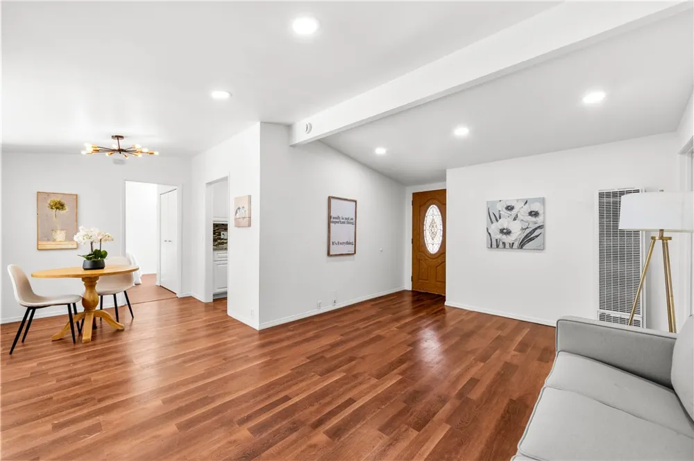 11892 Sandy Anaheim, CA 92804
