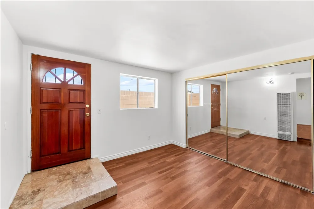 11892 Sandy Anaheim, CA 92804
