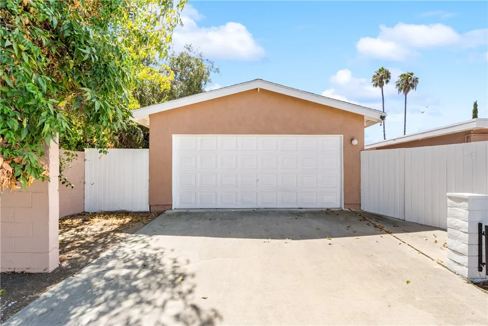 11892 Sandy Anaheim, CA 92804