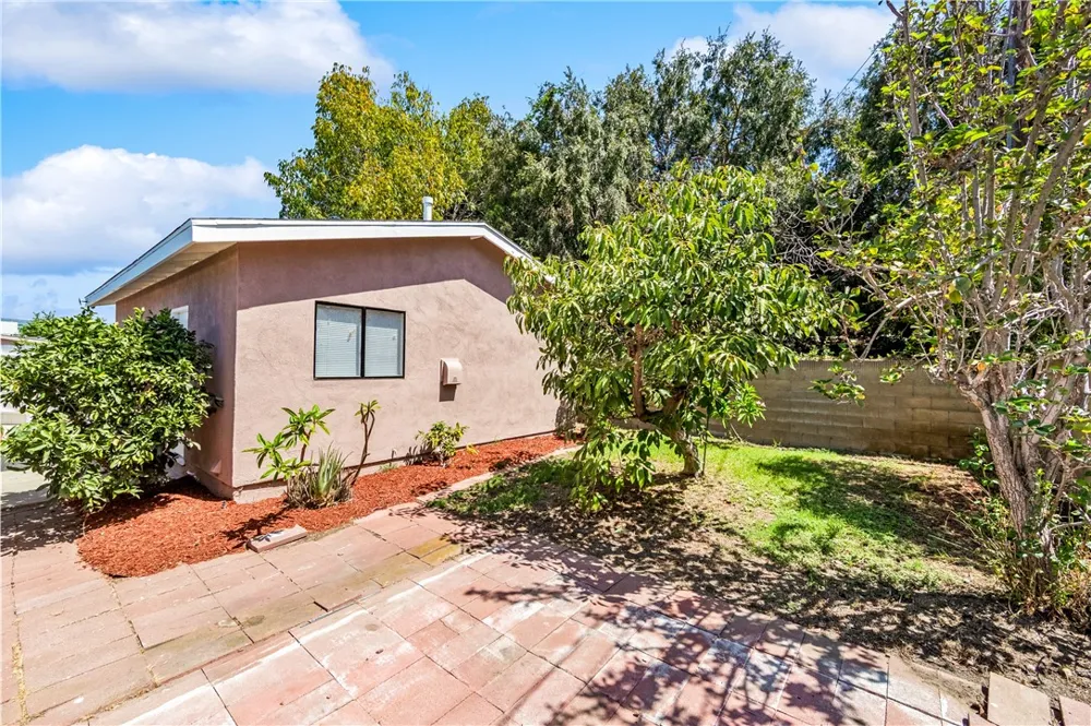 11892 Sandy Anaheim, CA 92804
