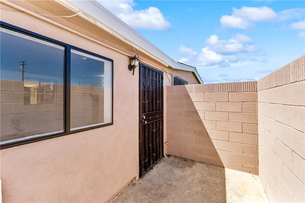 11892 Sandy Anaheim, CA 92804