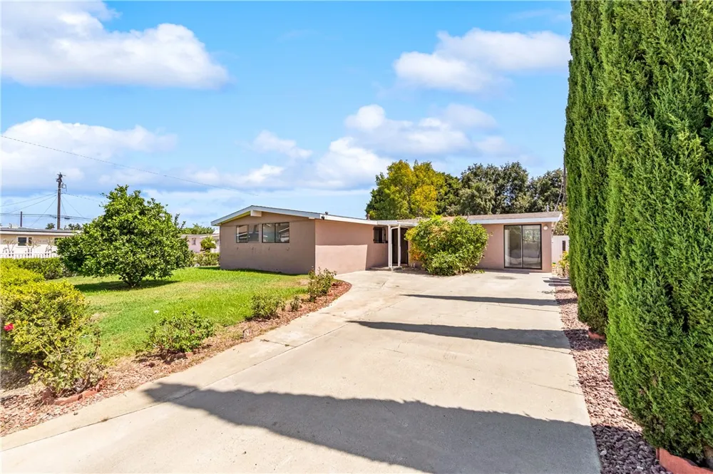 11892 Sandy Anaheim, CA 92804