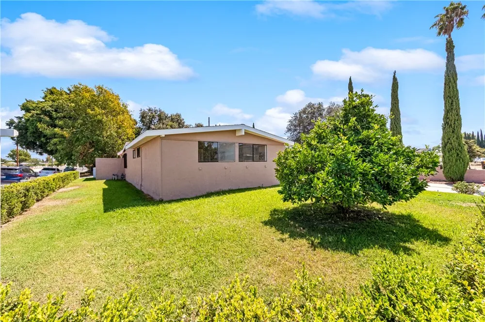 11892 Sandy Anaheim, CA 92804