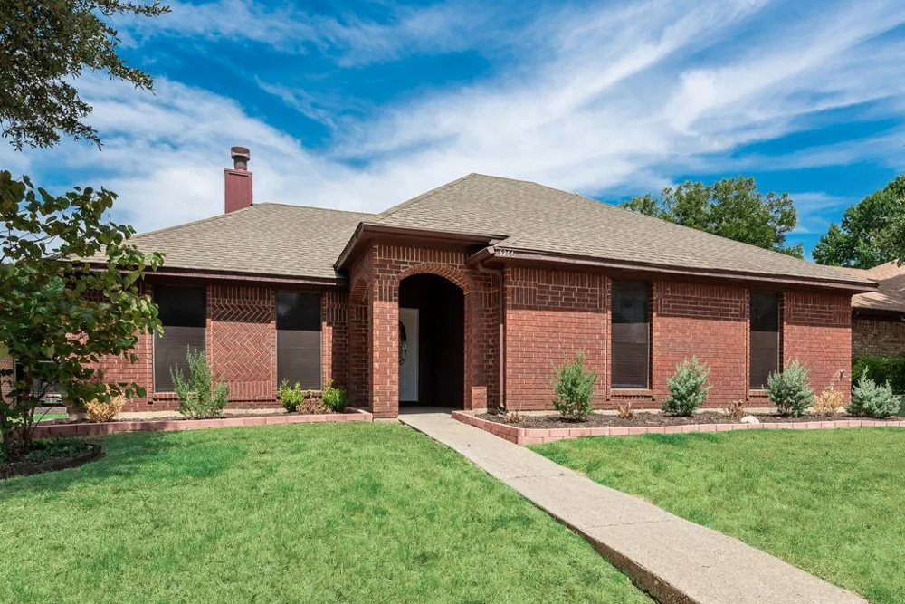 3206 Andrea Lane Garland, TX 75040