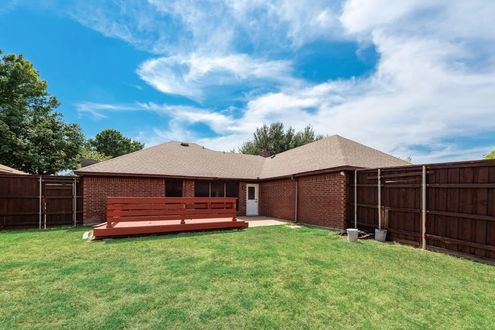 3206 Andrea Lane Garland, TX 75040