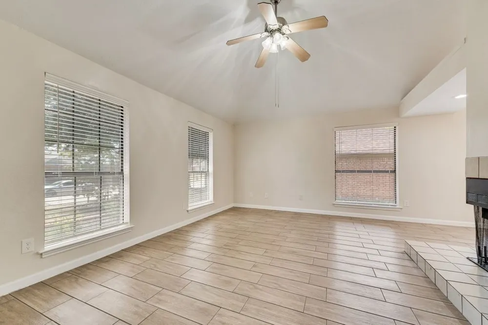 3206 Andrea Lane Garland, TX 75040