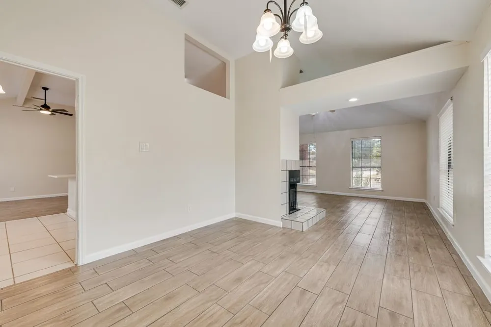 3206 Andrea Lane Garland, TX 75040