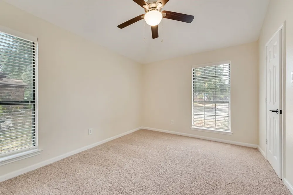 3206 Andrea Lane Garland, TX 75040