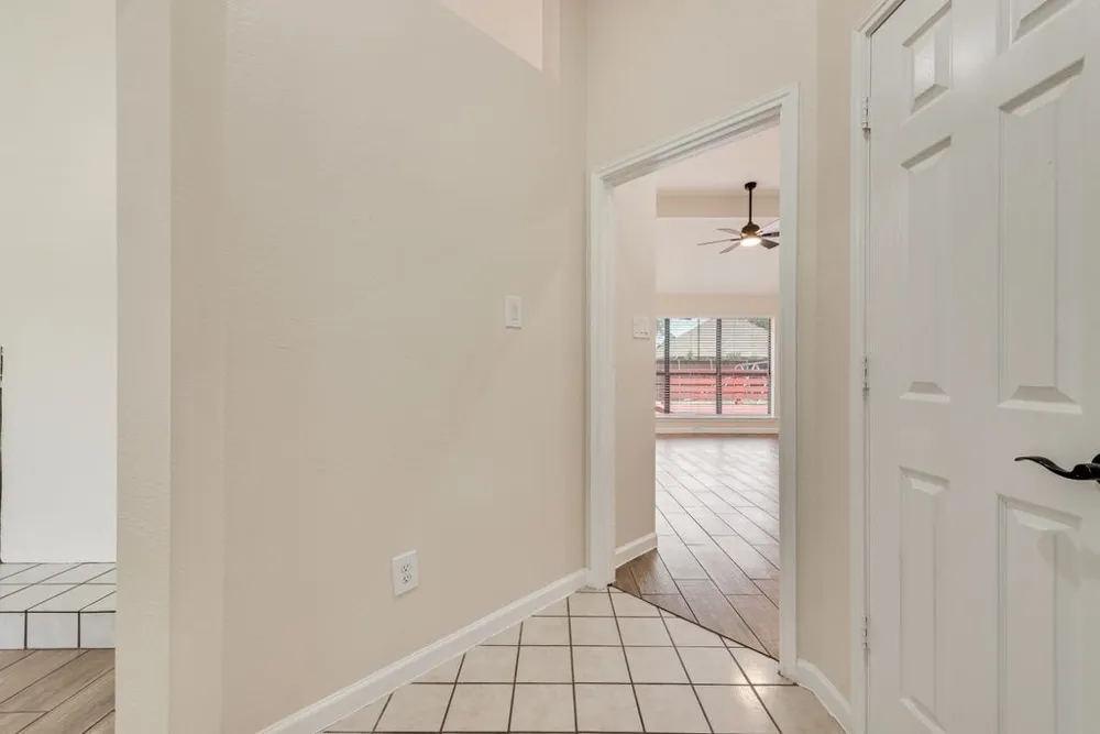 3206 Andrea Lane Garland, TX 75040